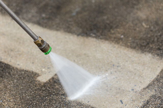 parking lot pressure washing in wichita